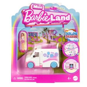Barbie‎ Mini BarbieLand Care Clinic Vehicle & Medical Office